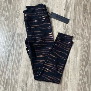 Noli tigress leggings/S NWT